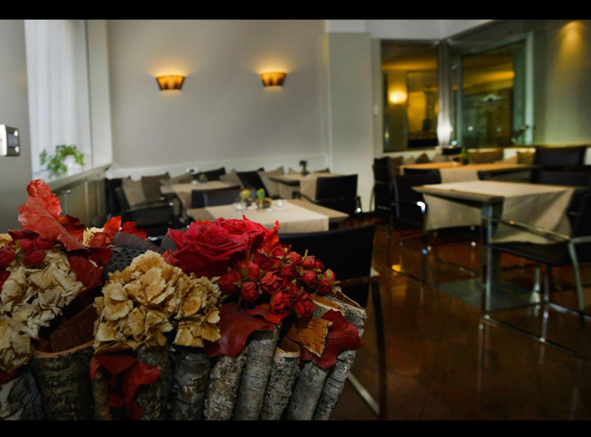 Sure Hotel By Best Western Milano Padua Exterior foto